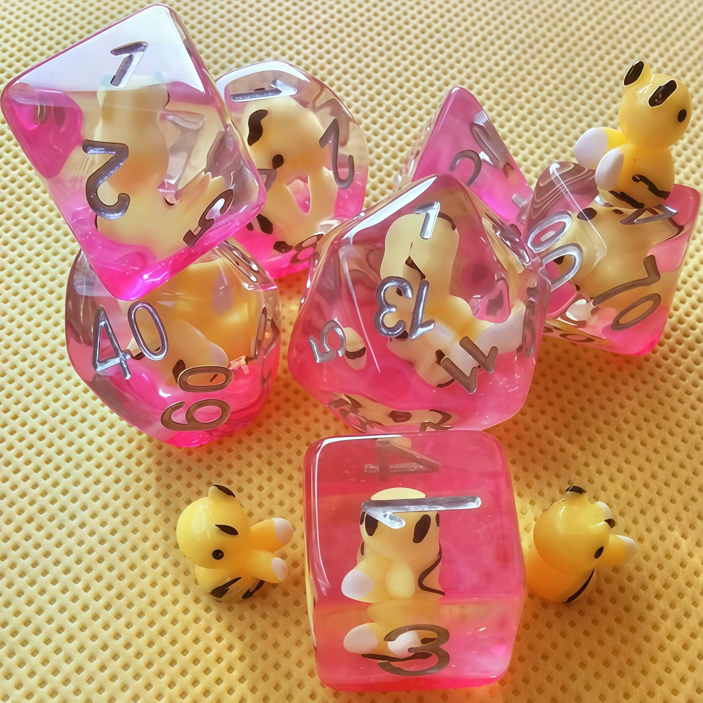 Resin Dice Cartoon Cute Bee DnD D&D Dice Set