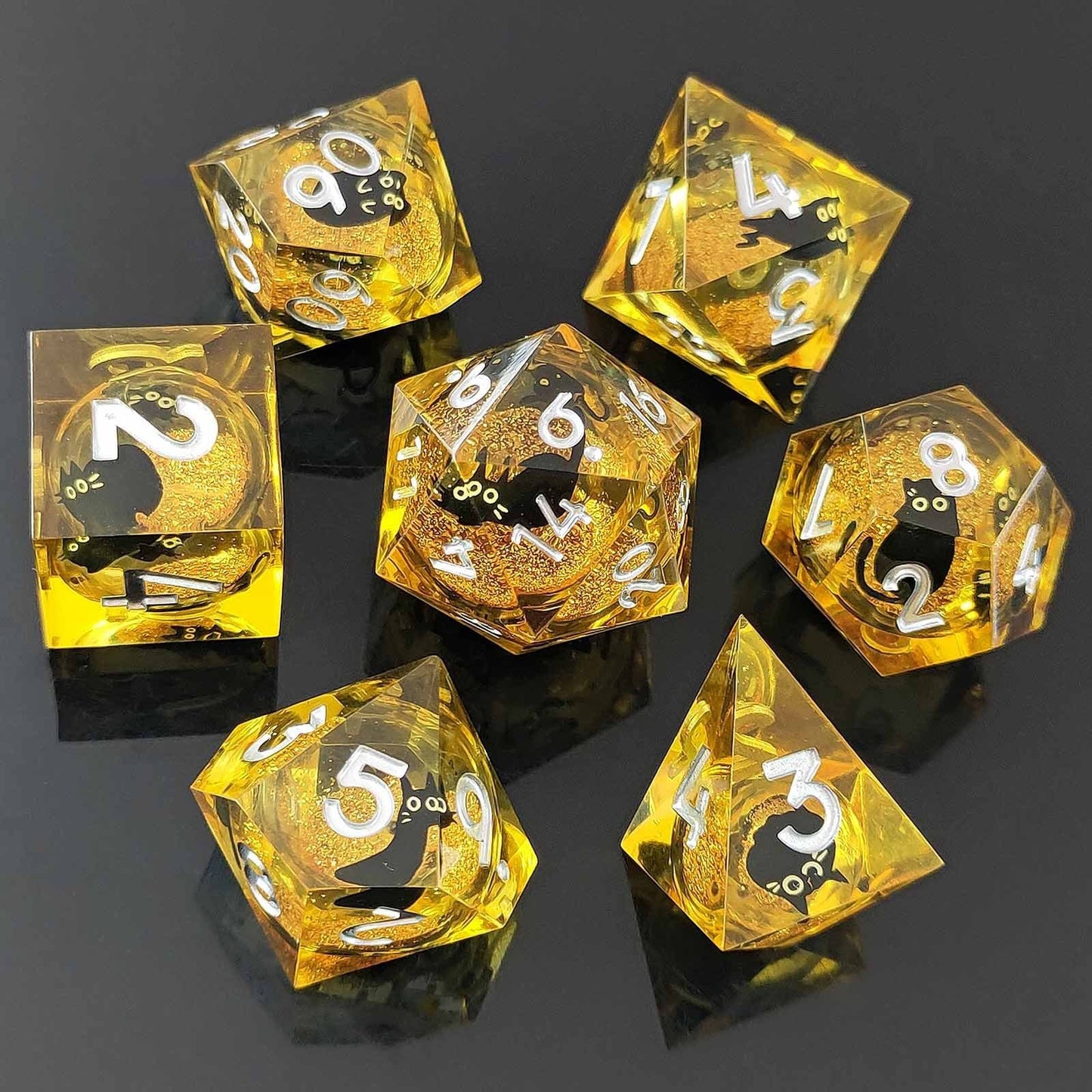 Resin Dice Resin Liquid Core Dice with Cat-Shaped Glitter DnD D&D Dice Set
