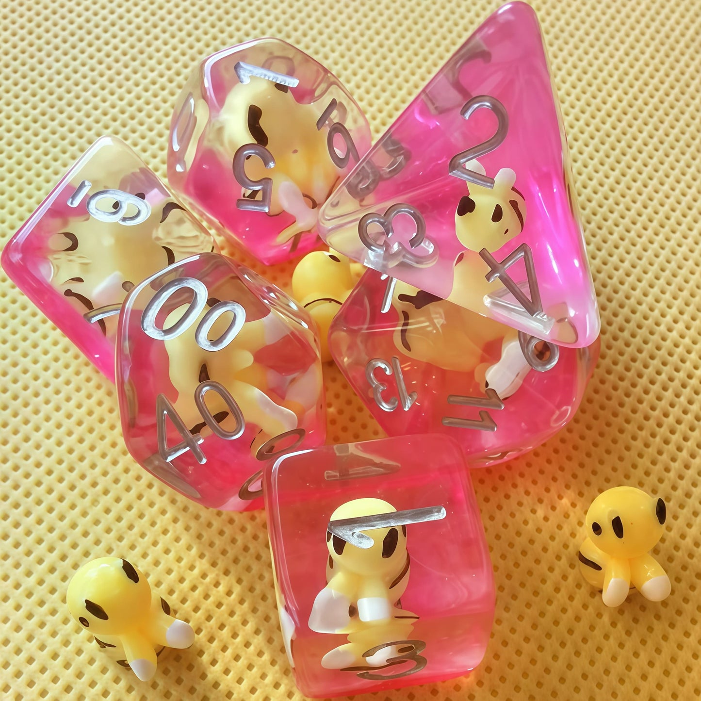 Resin Dice Cartoon Cute Bee DnD D&D Dice Set
