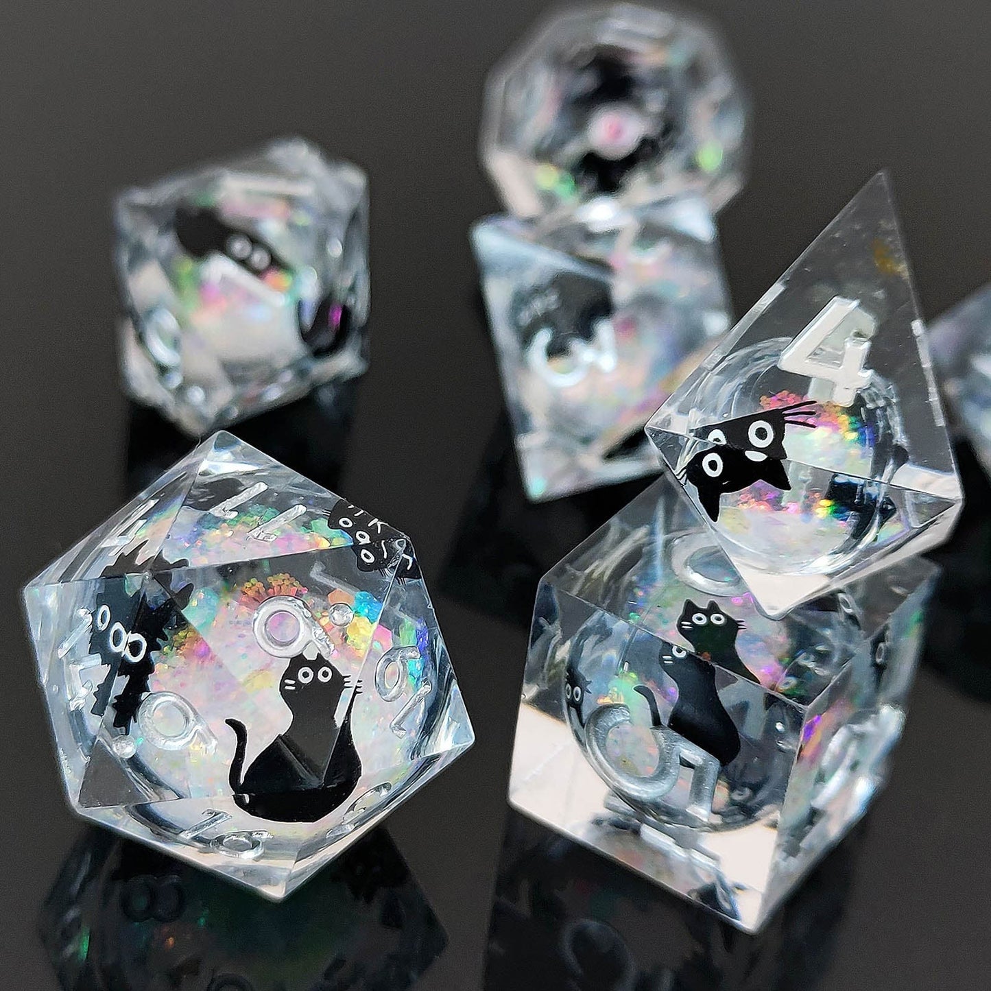 Resin Dice Resin Liquid Core Dice with Cat-Shaped Glitter DnD D&D Dice Set